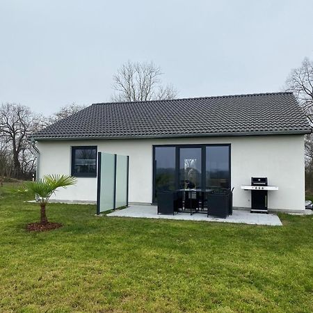 Neu! Modernes Ferienhaus Schwanbeck Mit Whirlpool-Option Dassow ภายนอก รูปภาพ